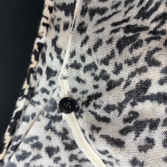 Chico’s Cardigan Women 0 XS Animal Print Open Front Waterfall Oversized Popular - Picture 10 of 10